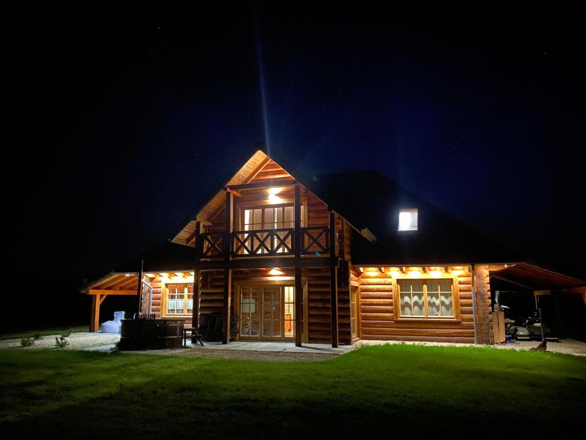 Wolimierz 80 Villa ภายนอก รูปภาพ