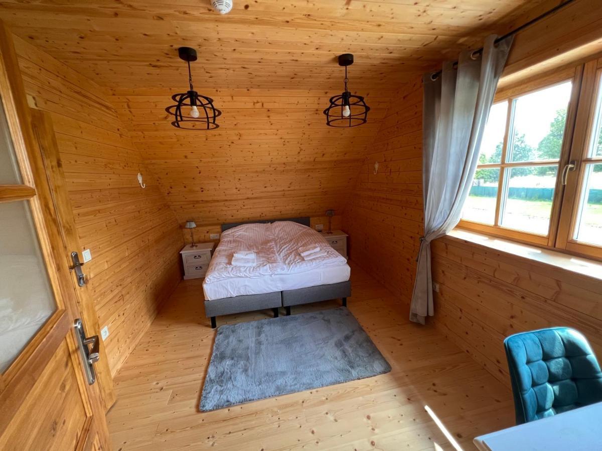 Wolimierz 80 Villa ภายนอก รูปภาพ